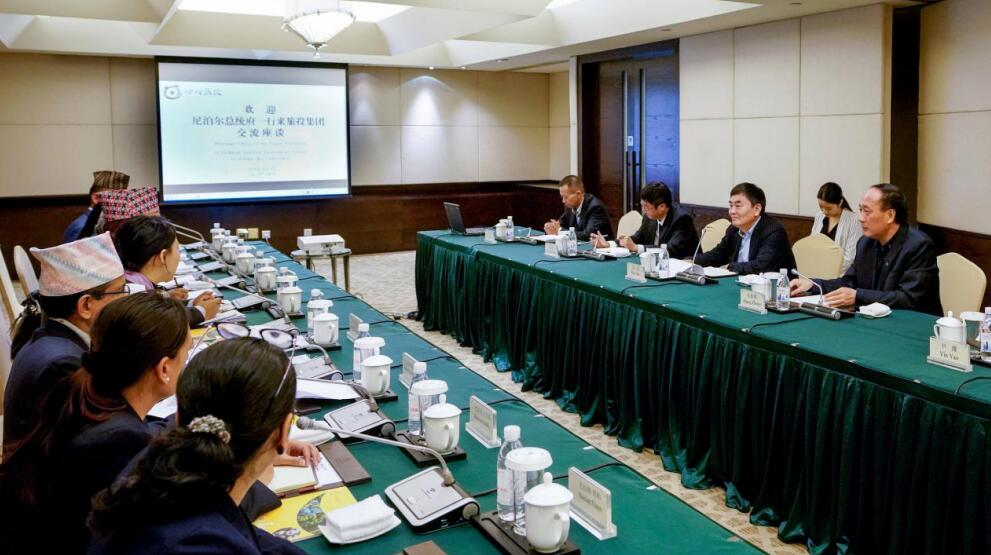 集團(tuán)領(lǐng)導(dǎo)會(huì)見(jiàn)尼泊爾總統(tǒng)府聯(lián)合秘書(shū)一行