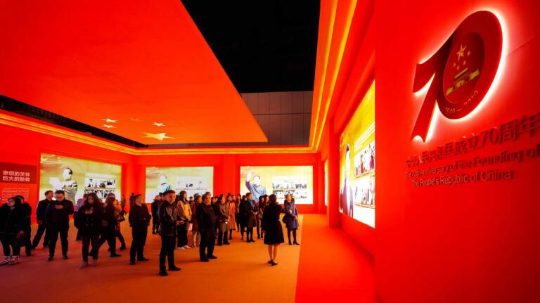 省旅投集團(tuán)組織參觀四川省慶祝中華人民共和國成立70周年大型成就展