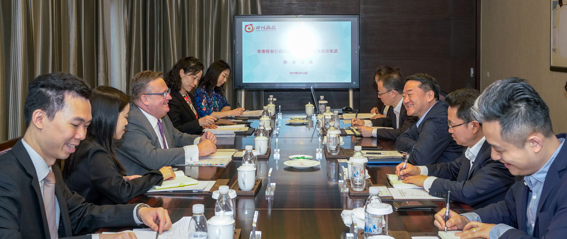 任丁會見香港投資推廣署傅仲森署長一行