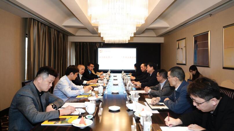 任丁董事長(zhǎng)會(huì)見恒大地產(chǎn)集團(tuán)來(lái)訪嘉賓