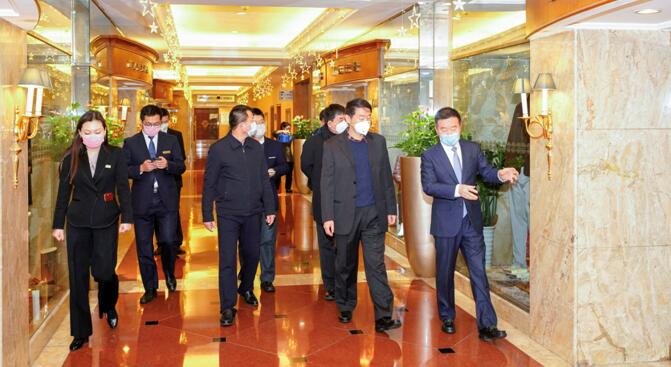 集團(tuán)黨委書記、董事長(zhǎng)任丁一行 赴錦江賓館督導(dǎo)檢查疫情防控工作
