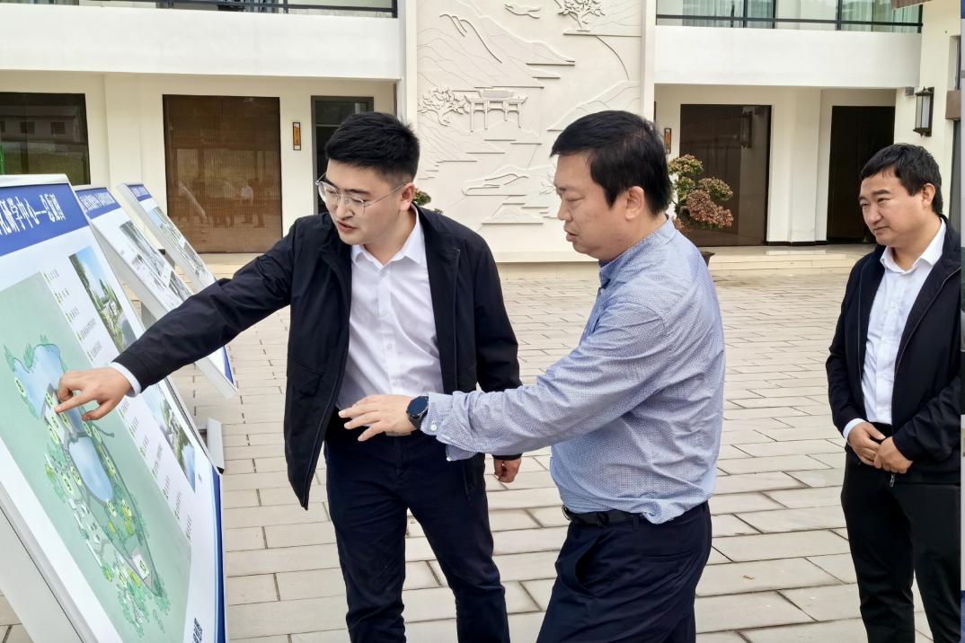 省旅投集團(tuán)領(lǐng)導(dǎo)赴南充市鄧家溝村調(diào)研鄉(xiāng)村振興工作