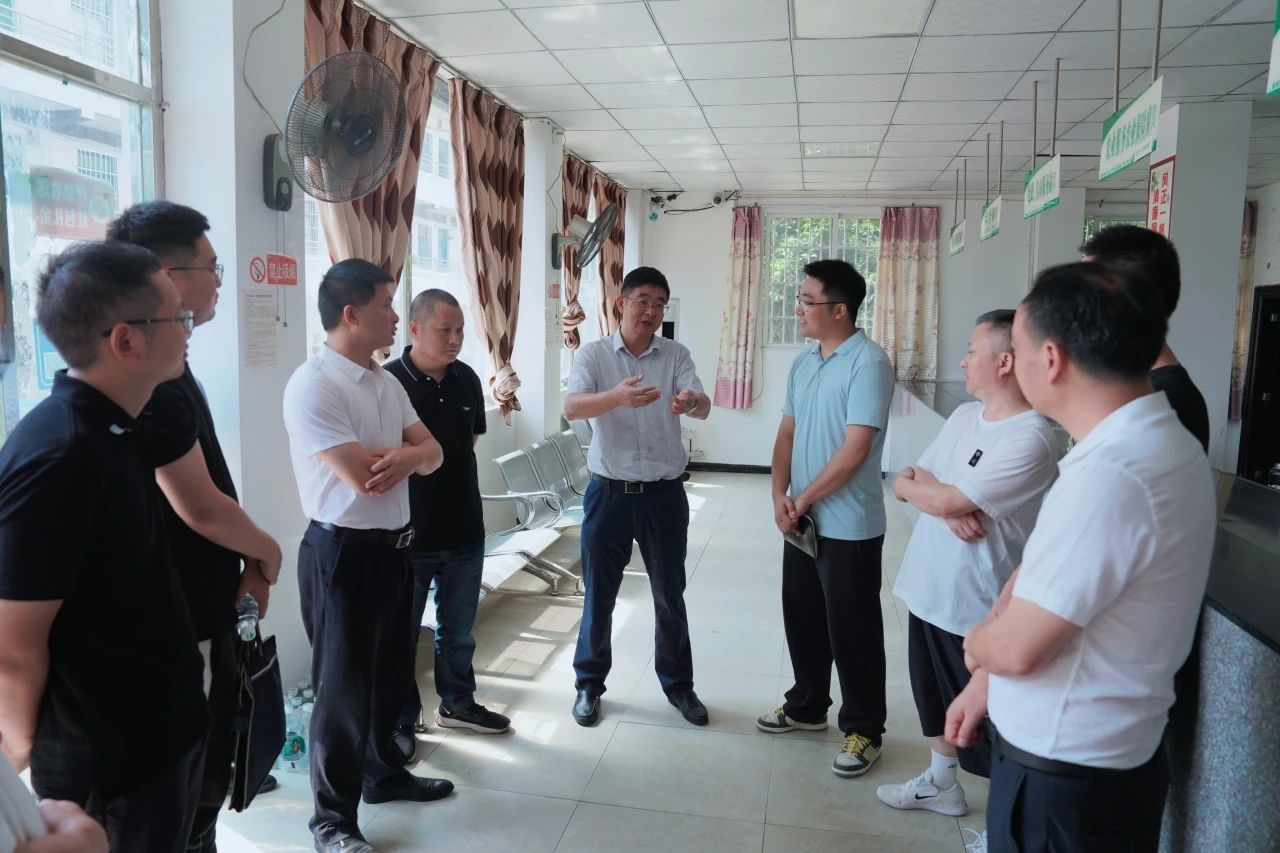 許東明赴南充市嘉陵區(qū)、巴中市通江縣調(diào)研督導(dǎo)定點(diǎn)幫扶和托底性幫扶工作