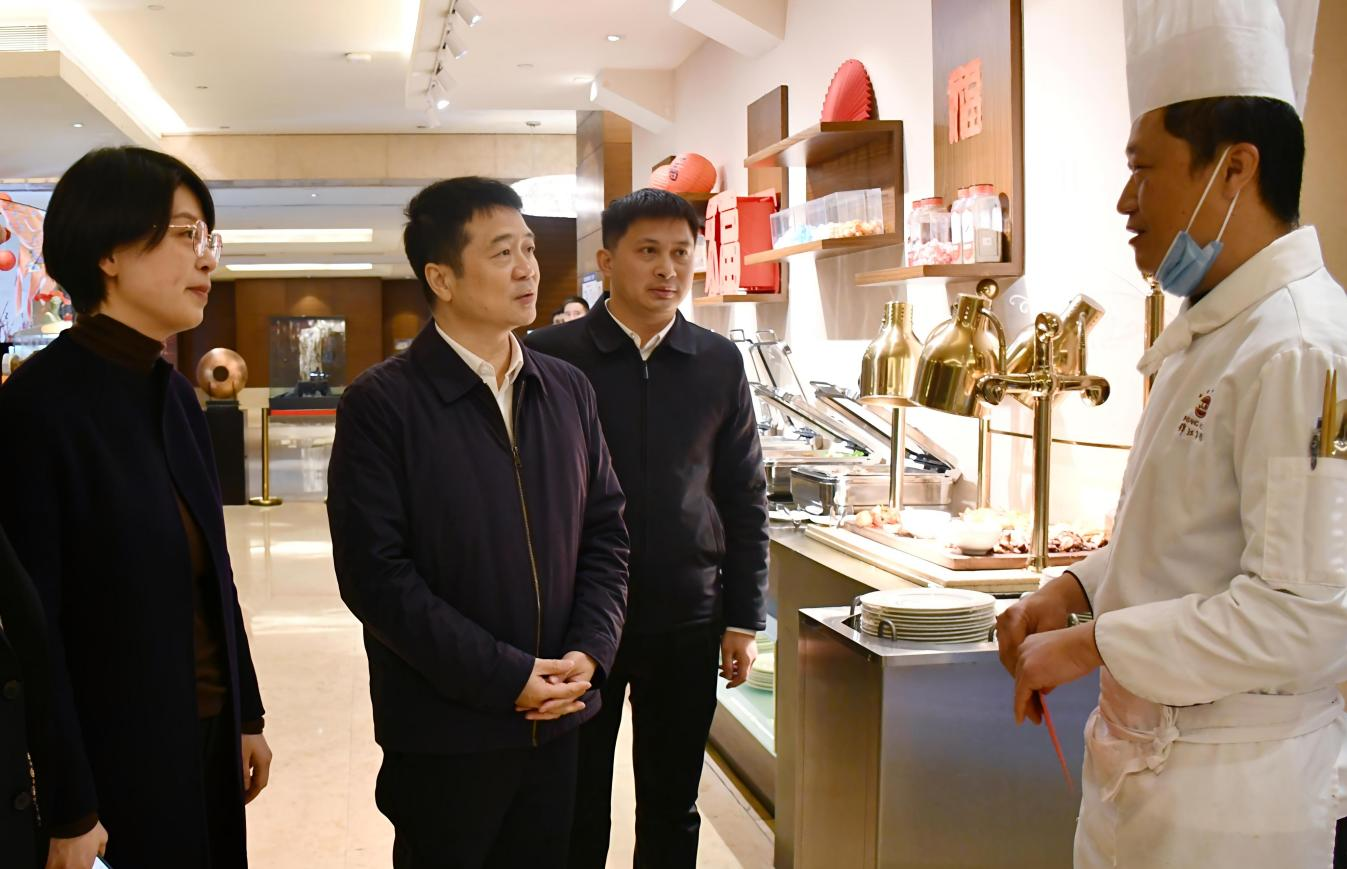 省旅投集團(tuán)領(lǐng)導(dǎo)率隊開展春節(jié)前走訪慰問